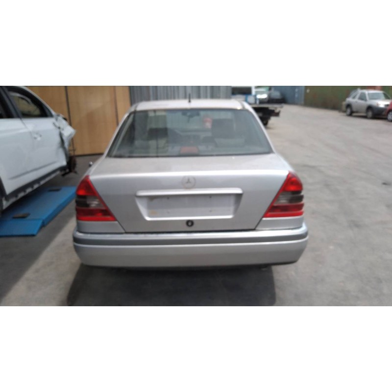mercedes-benz clase c (w202) berlina del año 1997