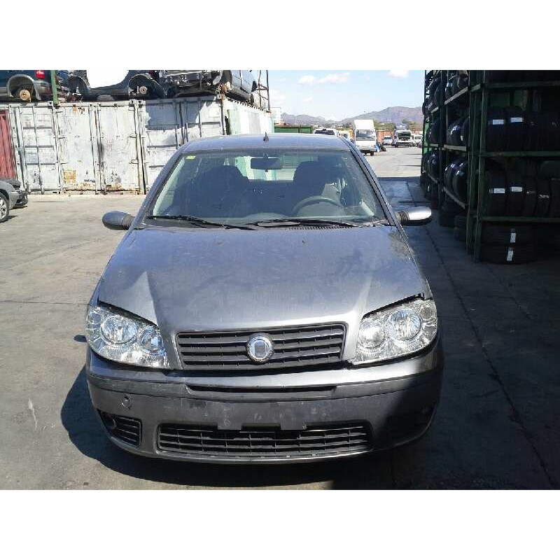fiat punto berlina (188) del año 2004
