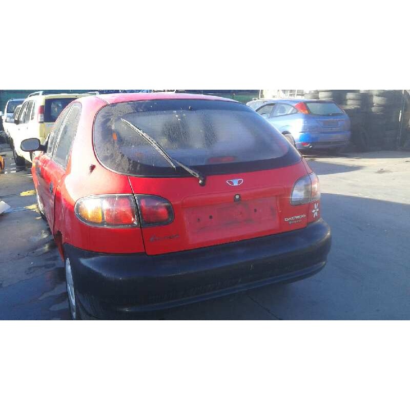 daewoo lanos del año 2002