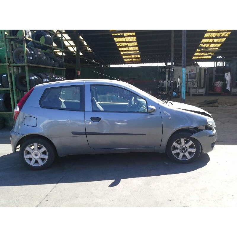 fiat punto berlina (188) del año 2004