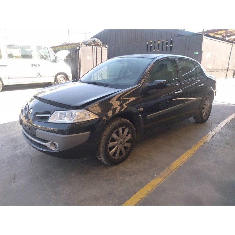 renault megane ii classic berlina del año 2009