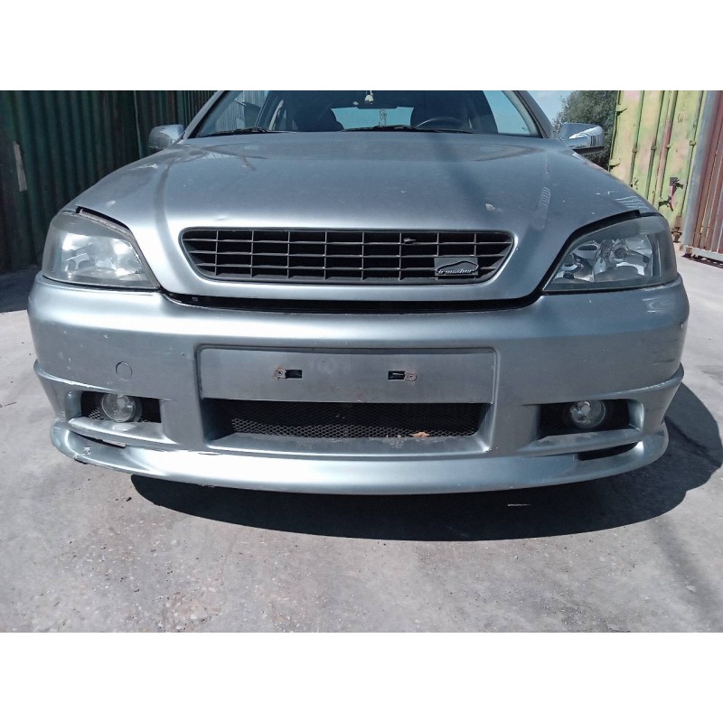 opel astra g berlina del año 2004