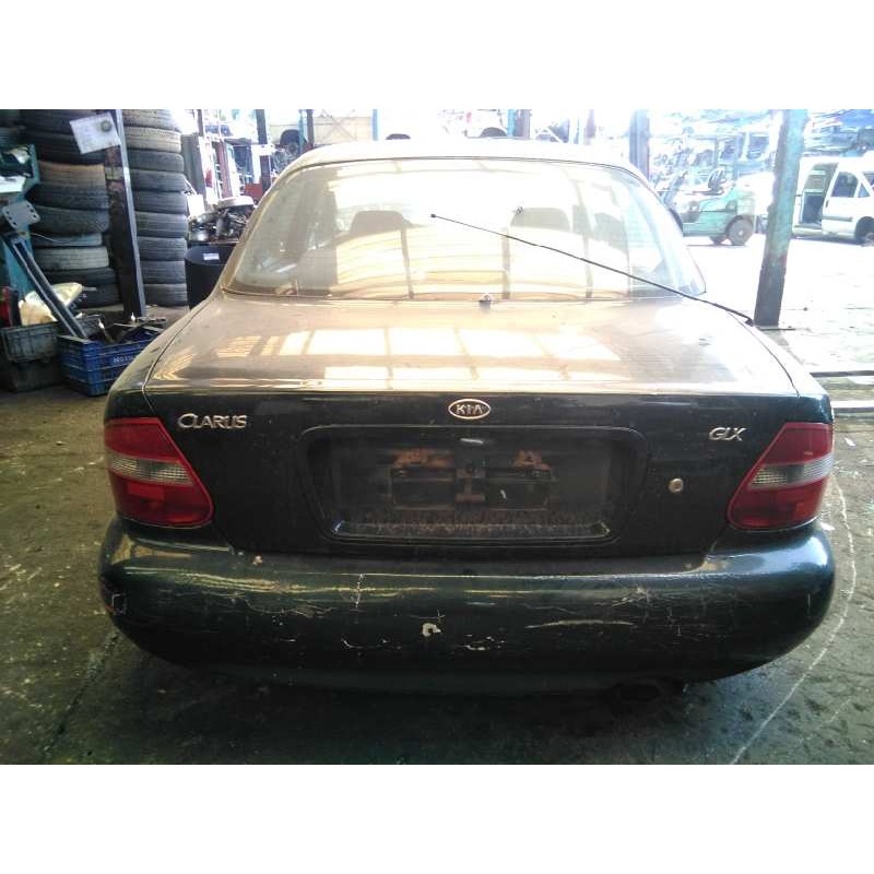 kia clarus del año 2000