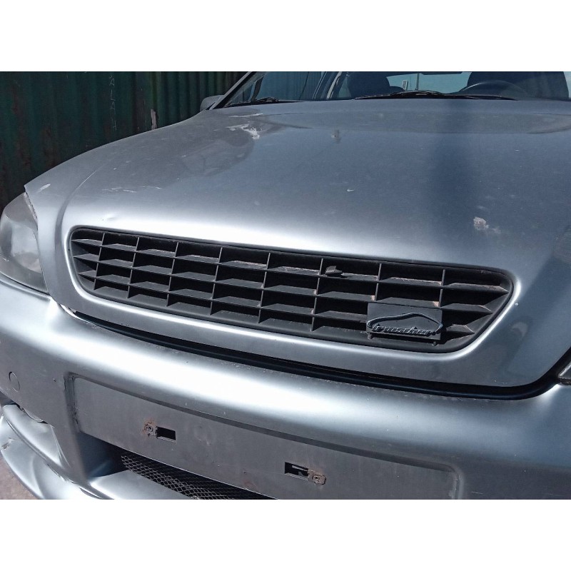 opel astra g berlina del año 2004