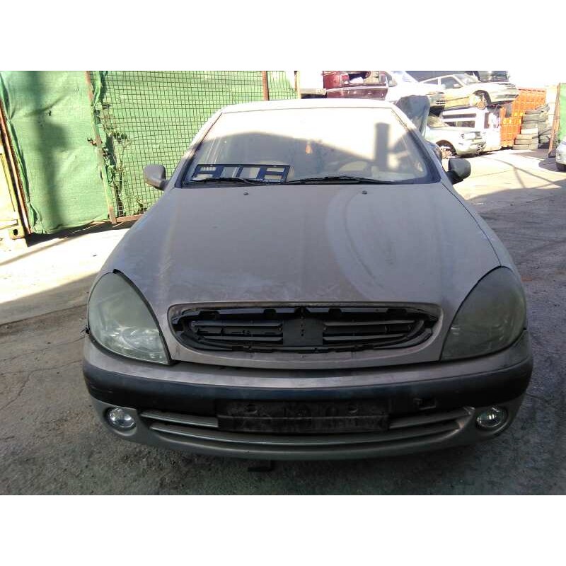 citroën xsara berlina del año 2004