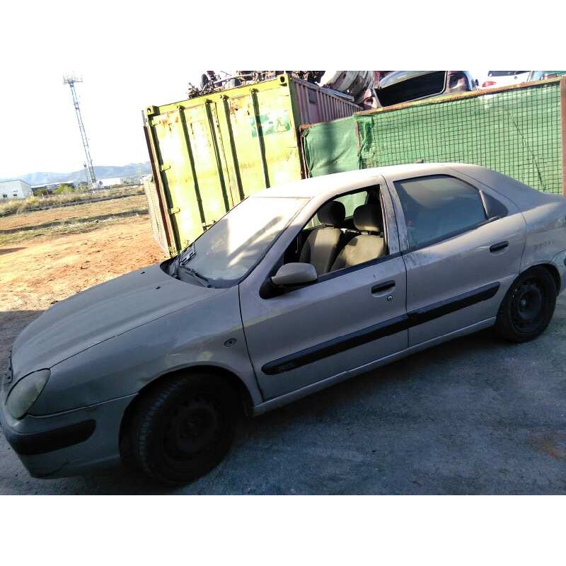 citroën xsara berlina del año 2004
