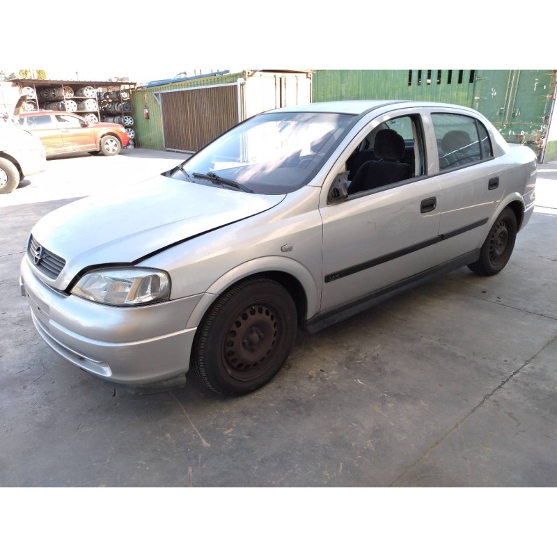 opel astra g berlina del año 1999