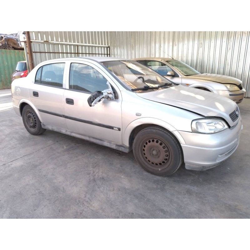 opel astra g berlina del año 1999