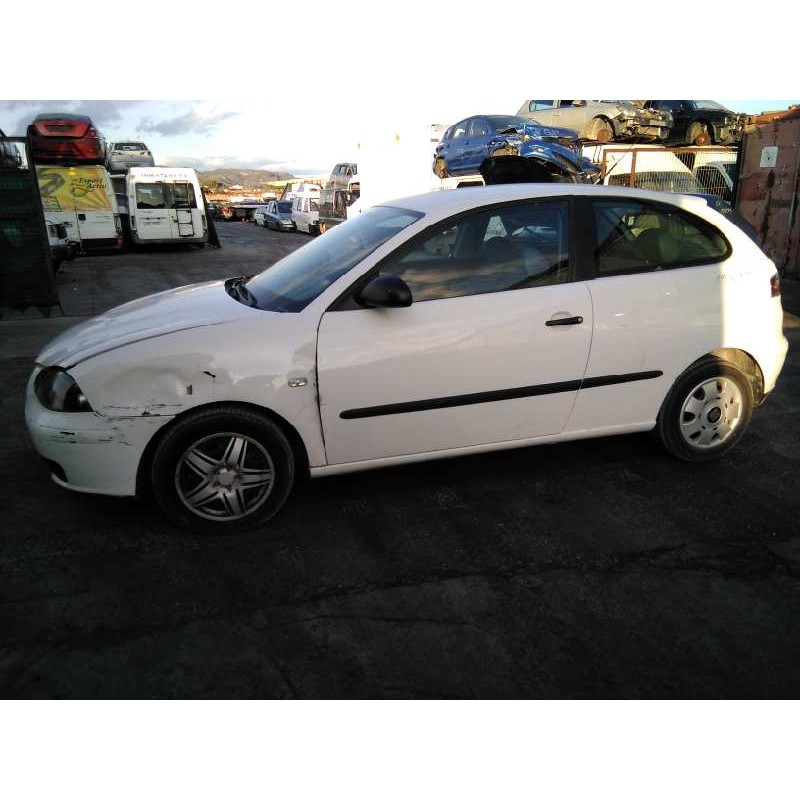 seat ibiza (6l1) del año 2002
