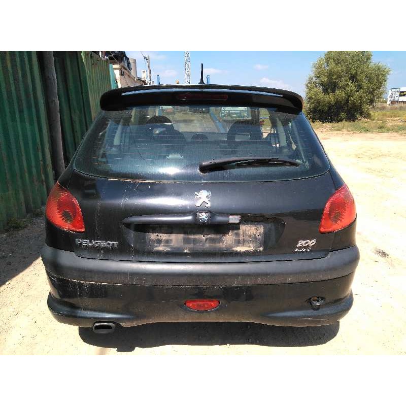 peugeot 206 berlina del año 2002