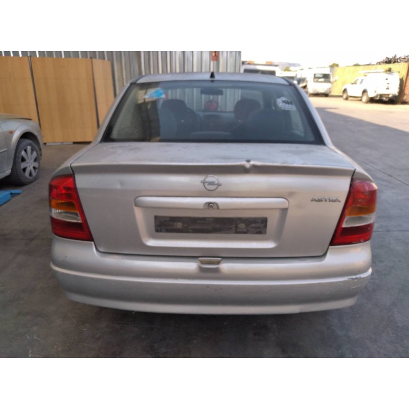 opel astra g berlina del año 1999