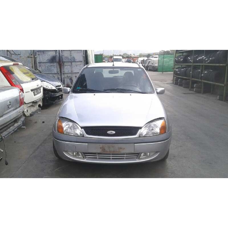 ford fiesta berlina (dx) del año 2002