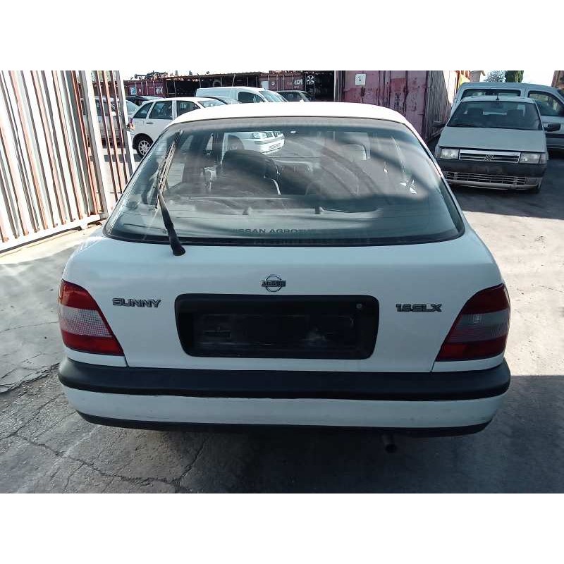 nissan sunny berlina (n14) del año 1995