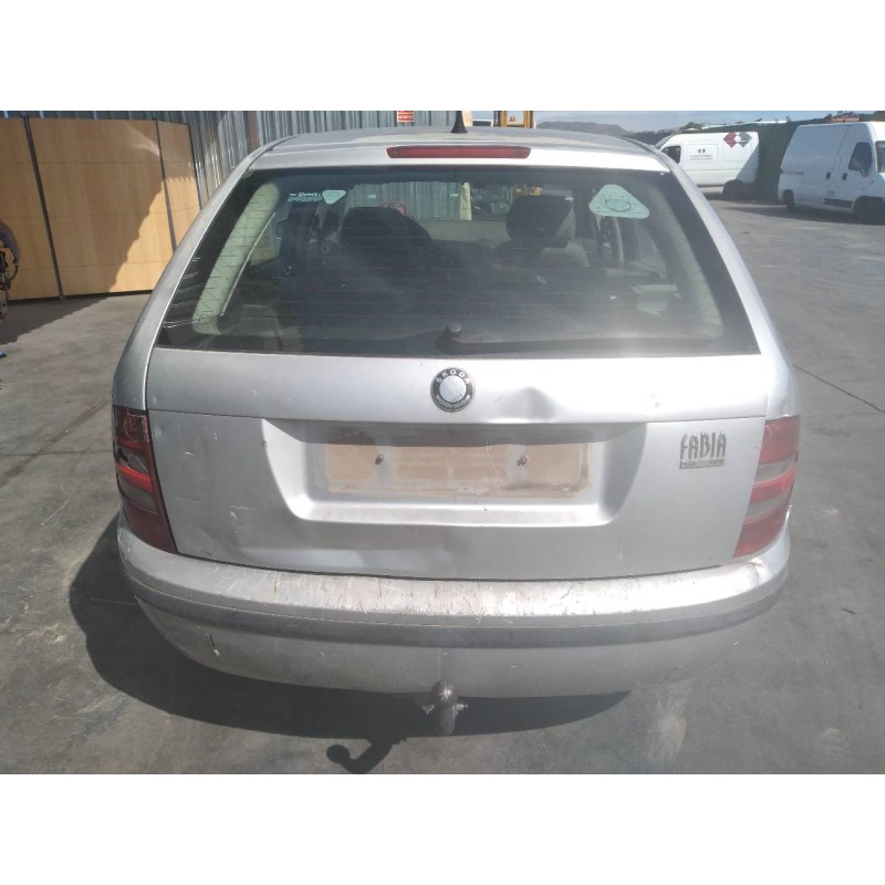 skoda fabia familiar (6y5) del año 2001