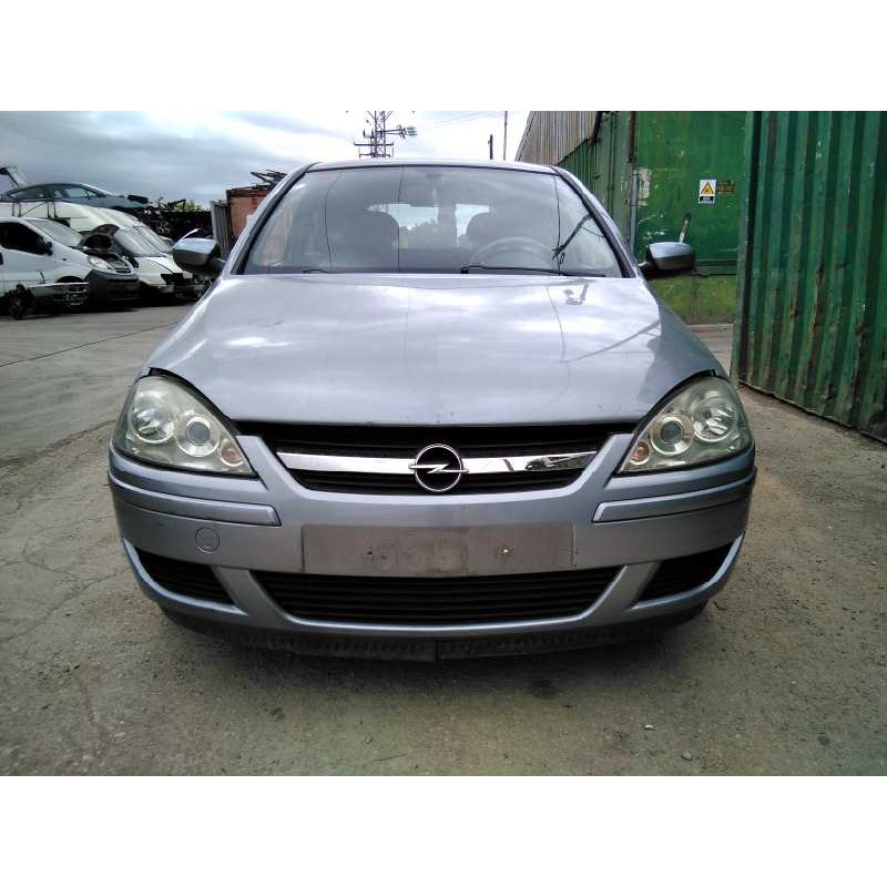 opel corsa c del año 2004