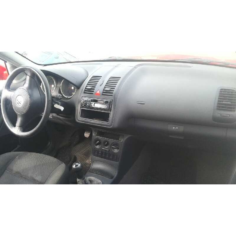 volkswagen polo berlina (6n2) del año 2000