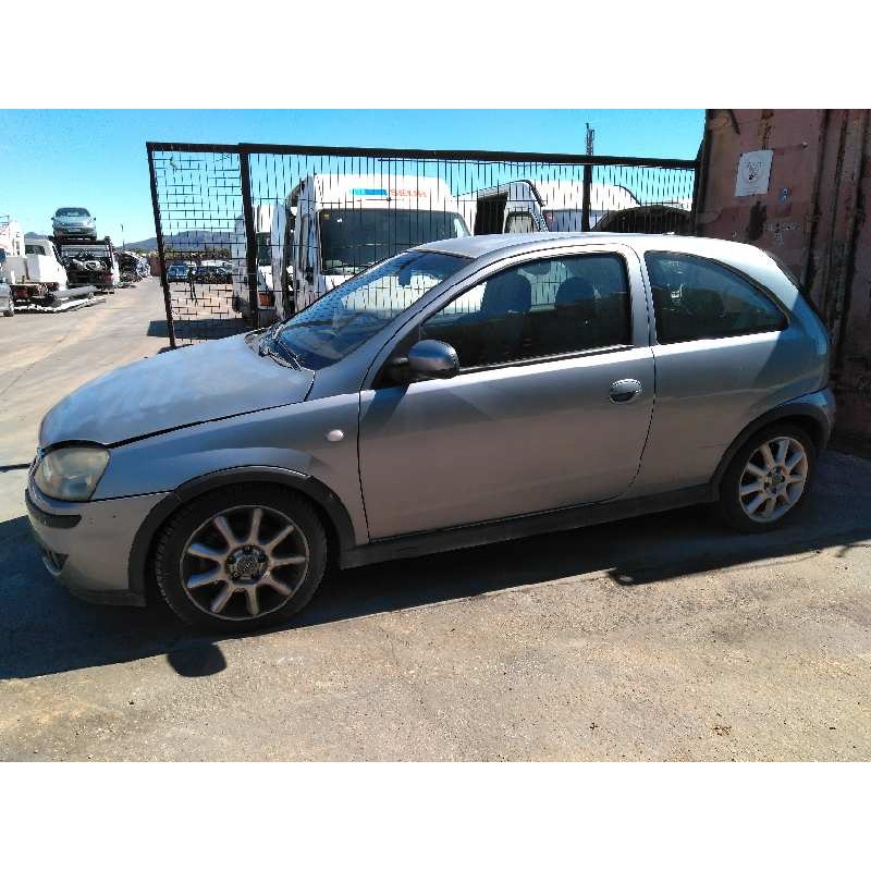 opel corsa c del año 2003