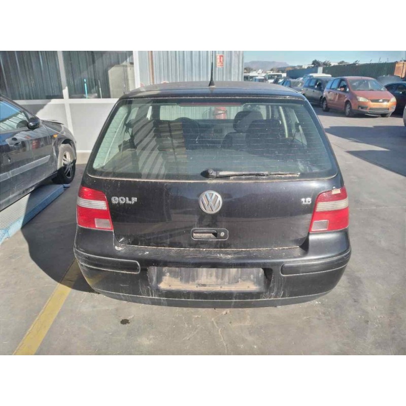 volkswagen golf iv berlina (1j1) del año 2003