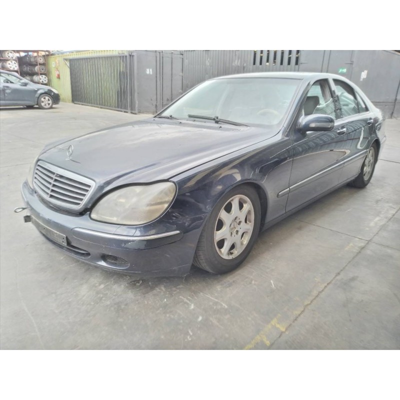 mercedes-benz clase s (w220) berlina del año 2001