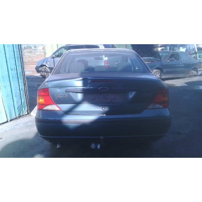 ford focus berlina (cak) del año 2001