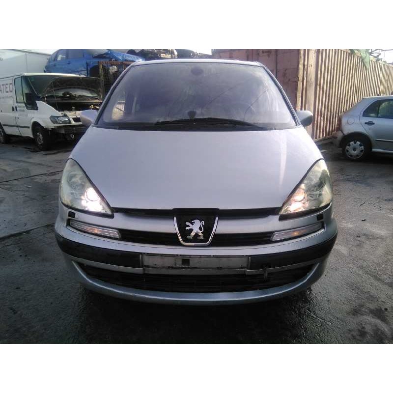 peugeot 807 del año 2004