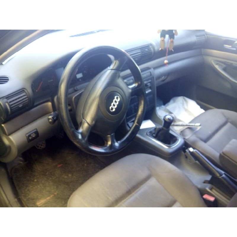 audi a4 berlina (b5) del año 2000