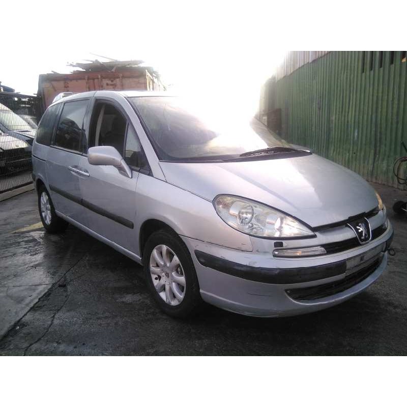 peugeot 807 del año 2004