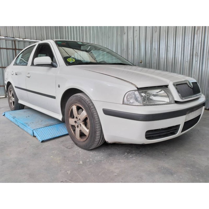 skoda octavia berlina (1u2) del año 2008