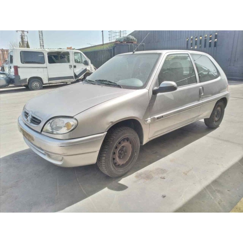 citroën saxo del año 2000