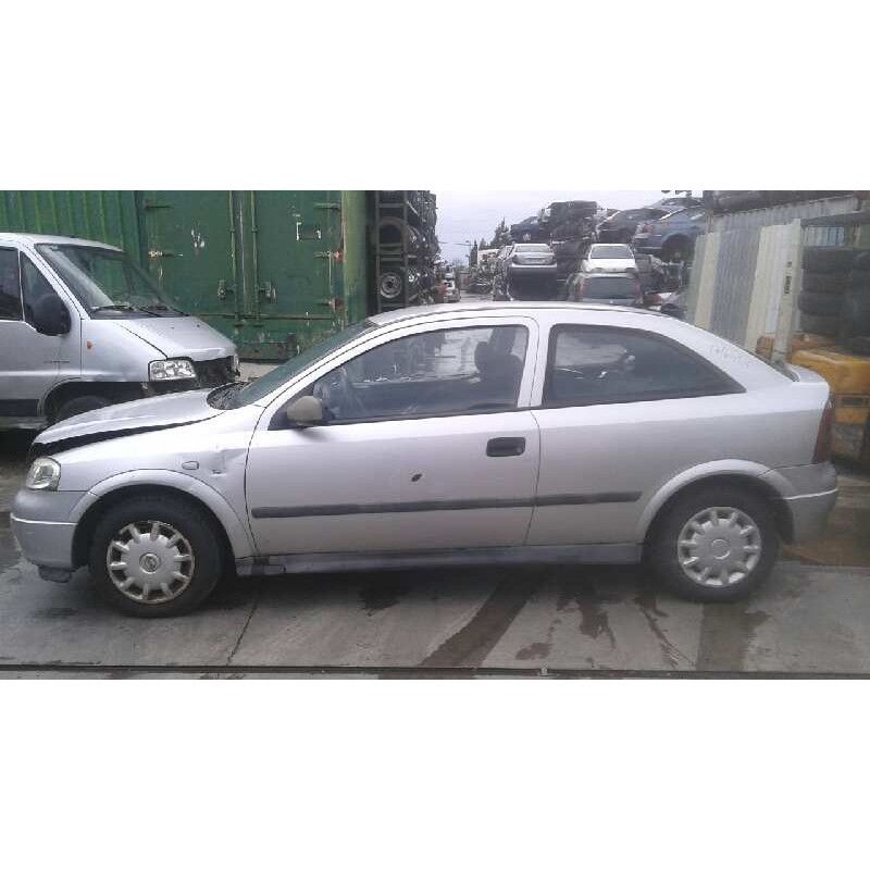 opel astra g berlina del año 1999