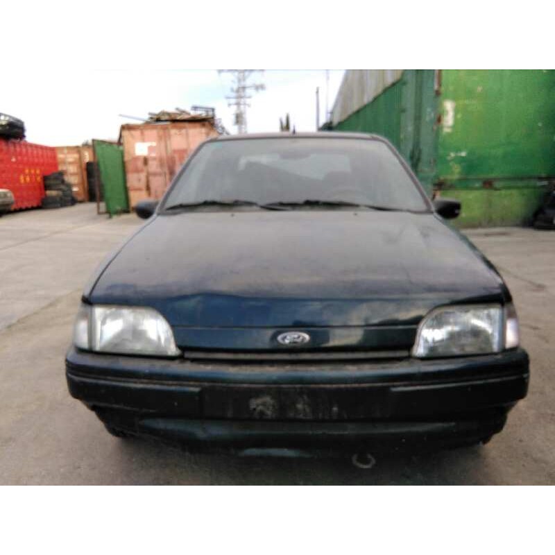 ford fiesta berlina del año 1996