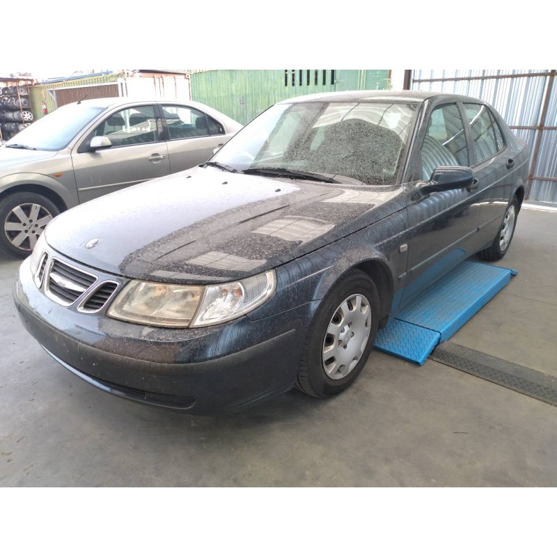 saab 9-5 berlina del año 2004