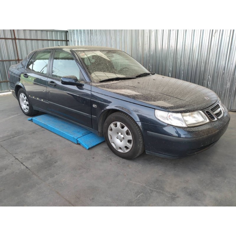 saab 9-5 berlina del año 2004