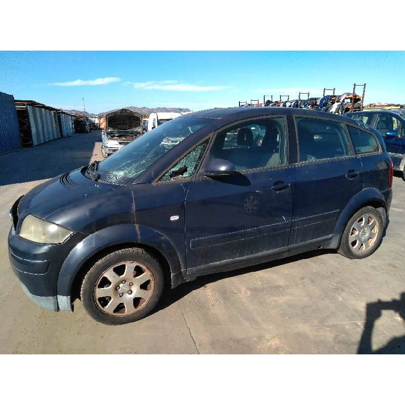 audi a2 (8z) del año 2001