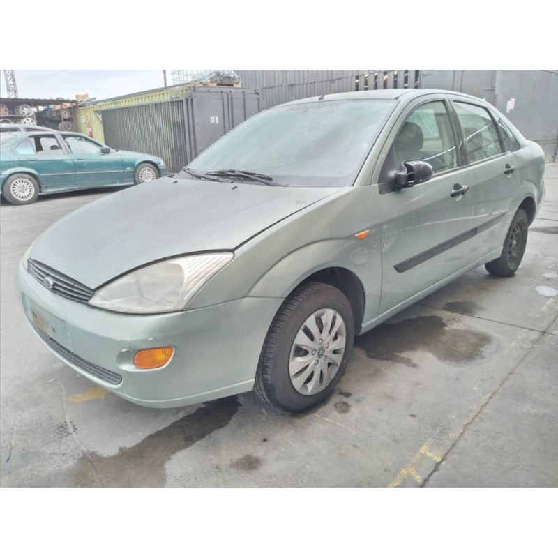 ford focus berlina (cak) del año 2001