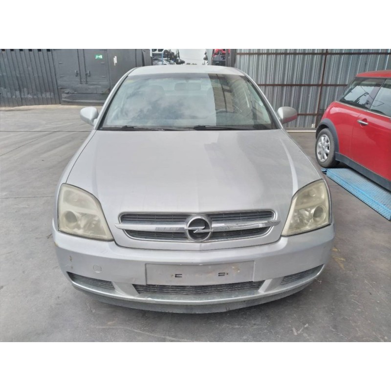 opel vectra c berlina del año 2002