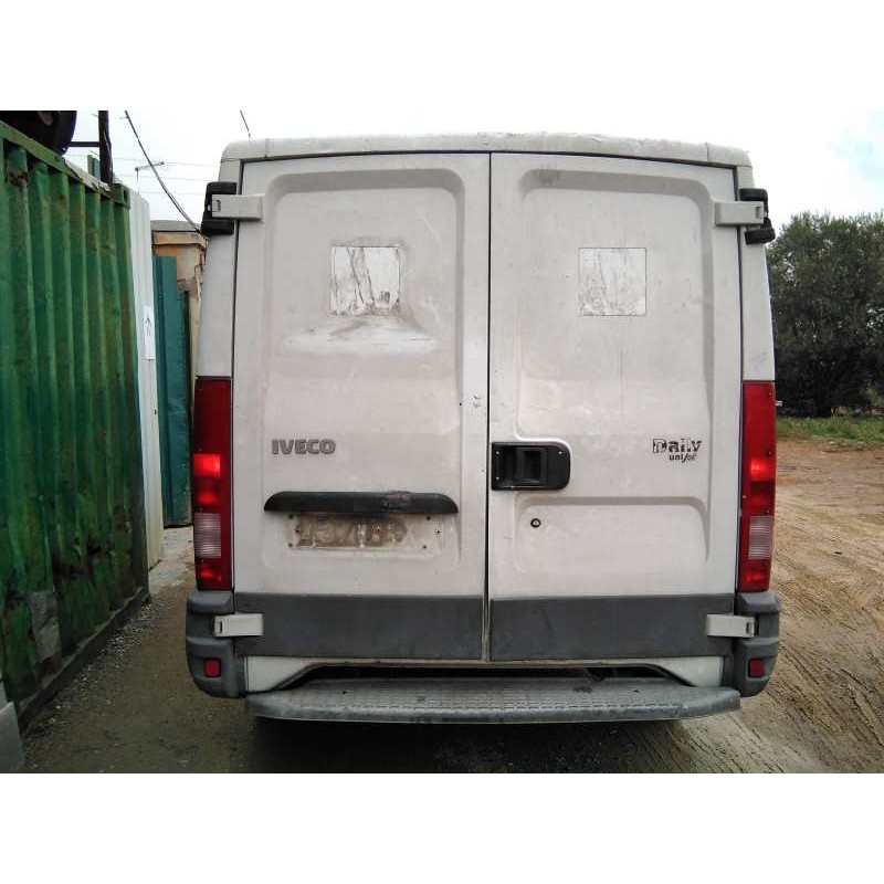 iveco daily caja cerrada (1999 =>) del año 2002