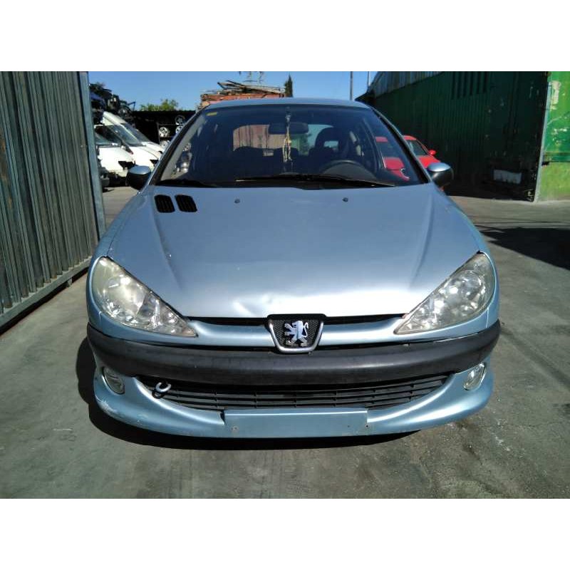 peugeot 206 berlina del año 2004