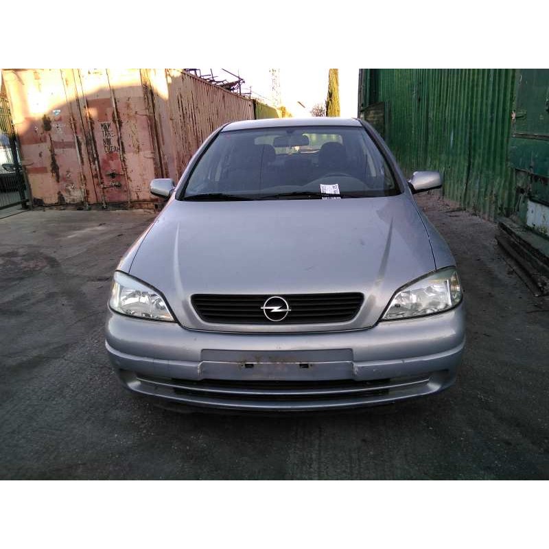 opel astra g berlina del año 2001