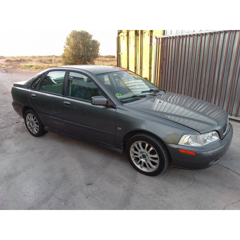 volvo s40 berlina del año 2003