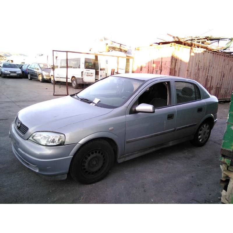 opel astra g berlina del año 2001