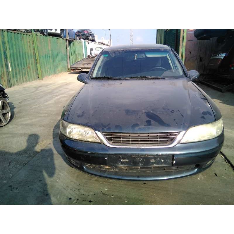 opel vectra b berlina del año 2001