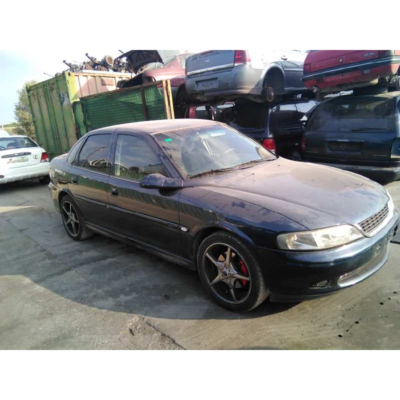 opel vectra b berlina del año 2001