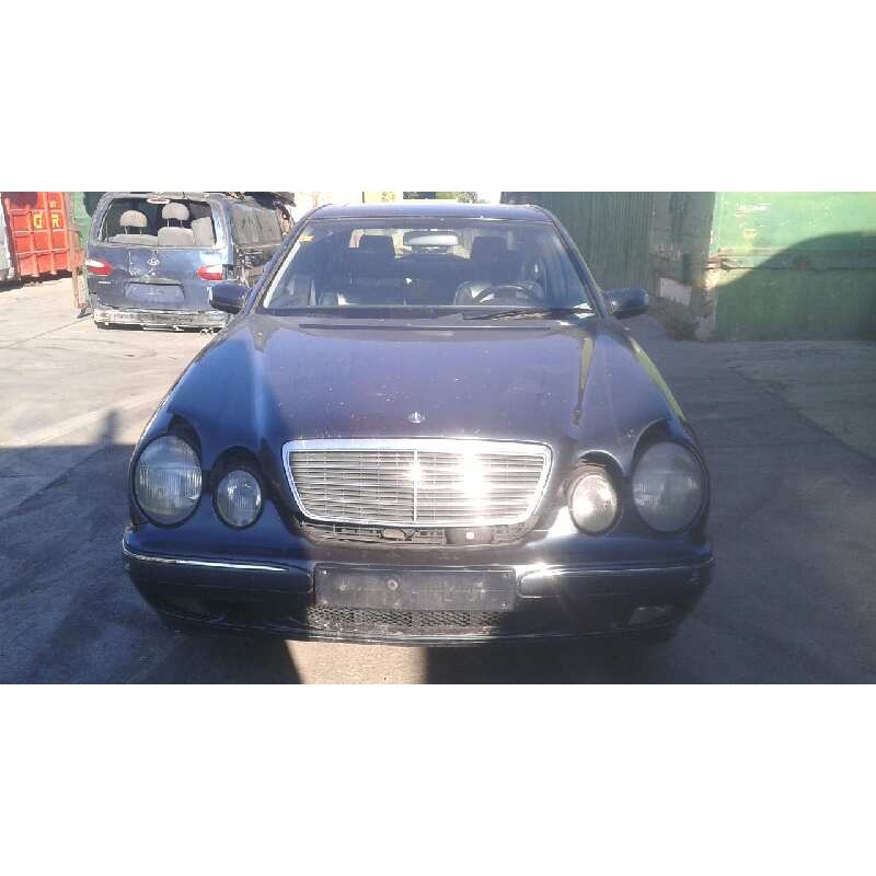 mercedes-benz clase e (w210) berlina diesel del año 2001