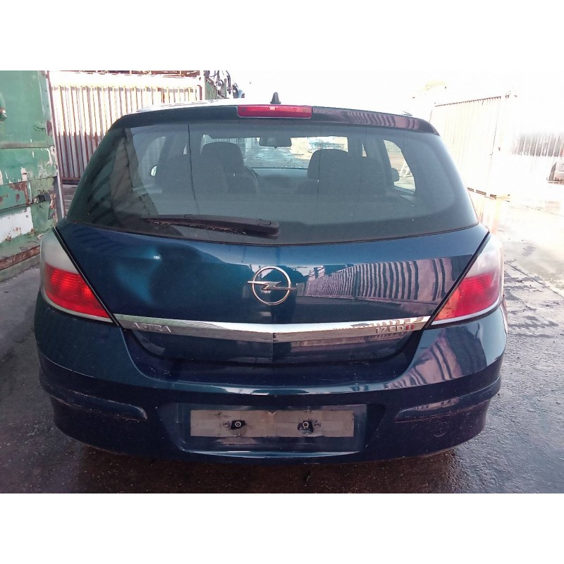 opel astra h berlina del año 2005