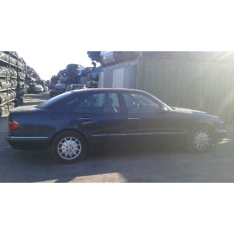 mercedes-benz clase e (w210) berlina diesel del año 2001
