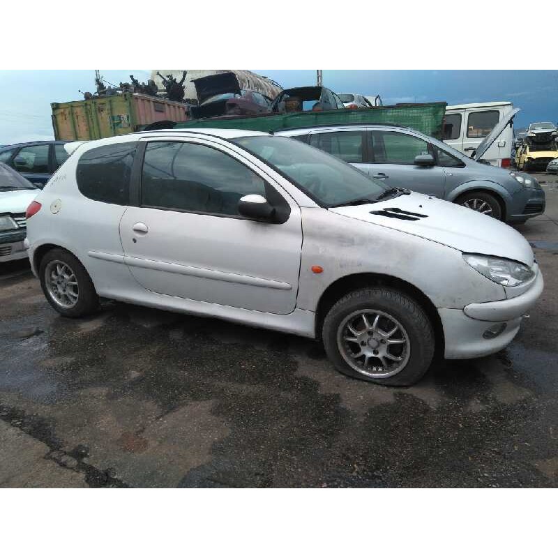 peugeot 206 berlina del año 1996
