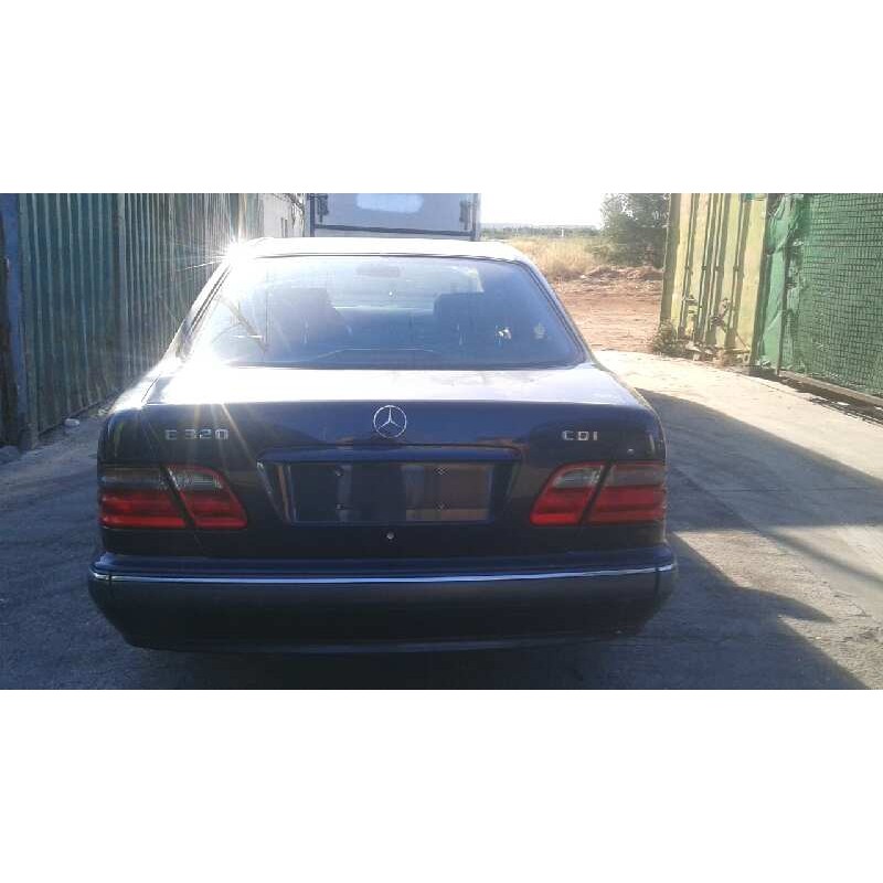mercedes-benz clase e (w210) berlina diesel del año 2001