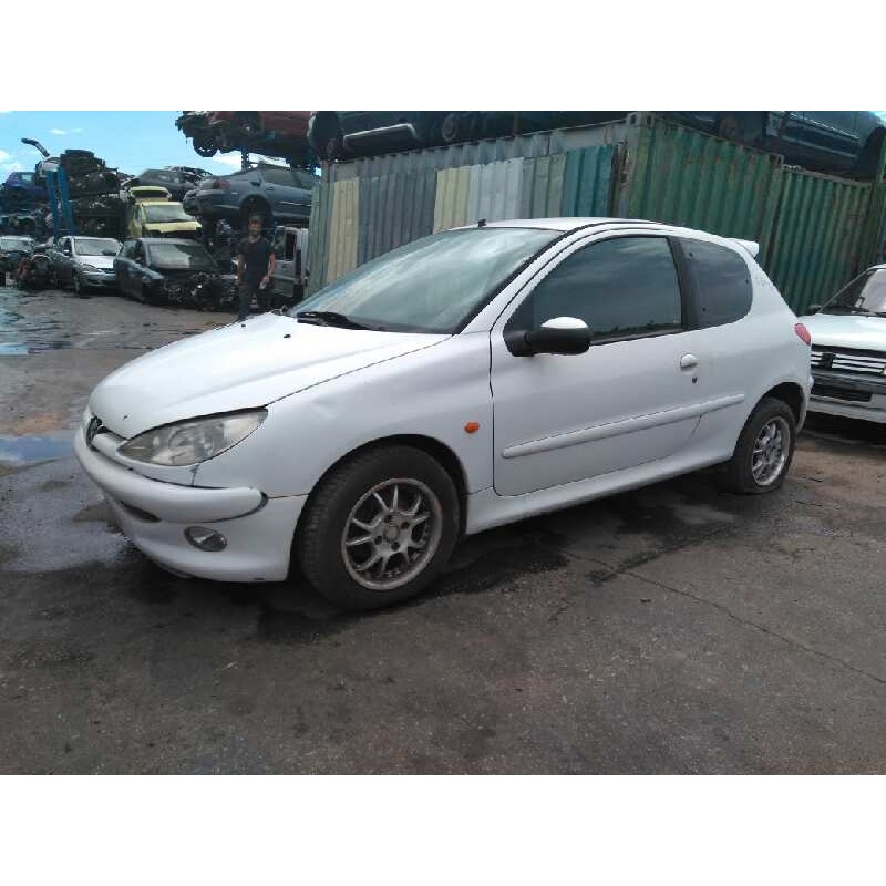 peugeot 206 berlina del año 1996