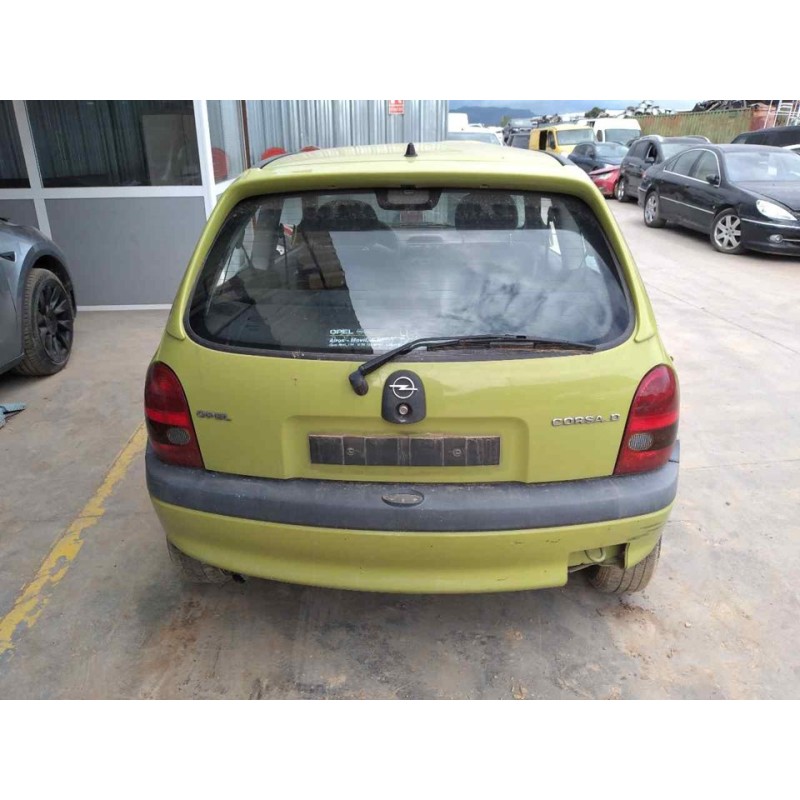 opel corsa b del año 2000